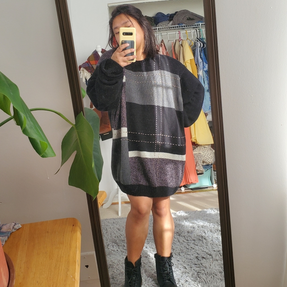 Vintage Studio Bill Blass Abstract Plaid Sweater